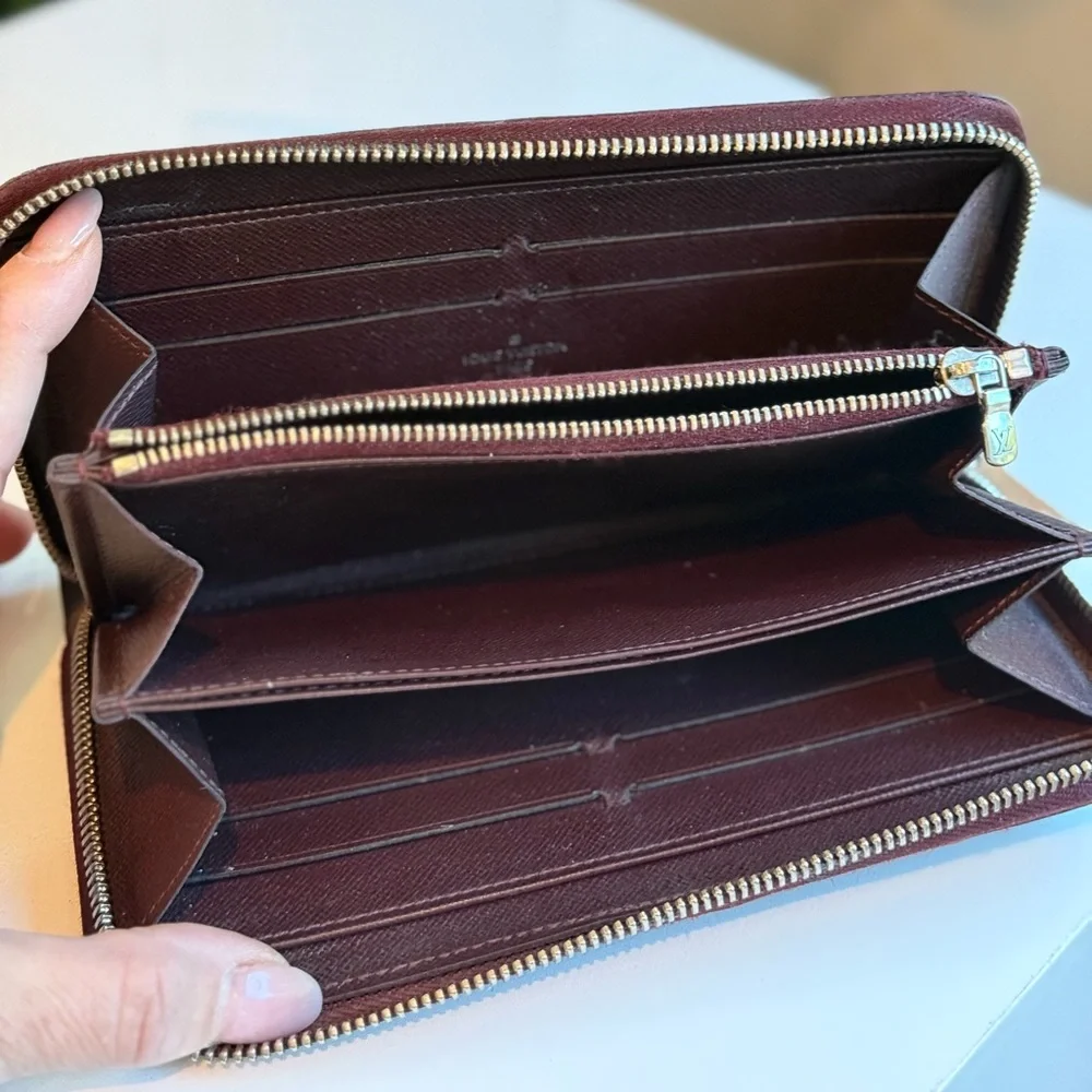 Louis Vuitton ‘Electric Epi in Burgundy’